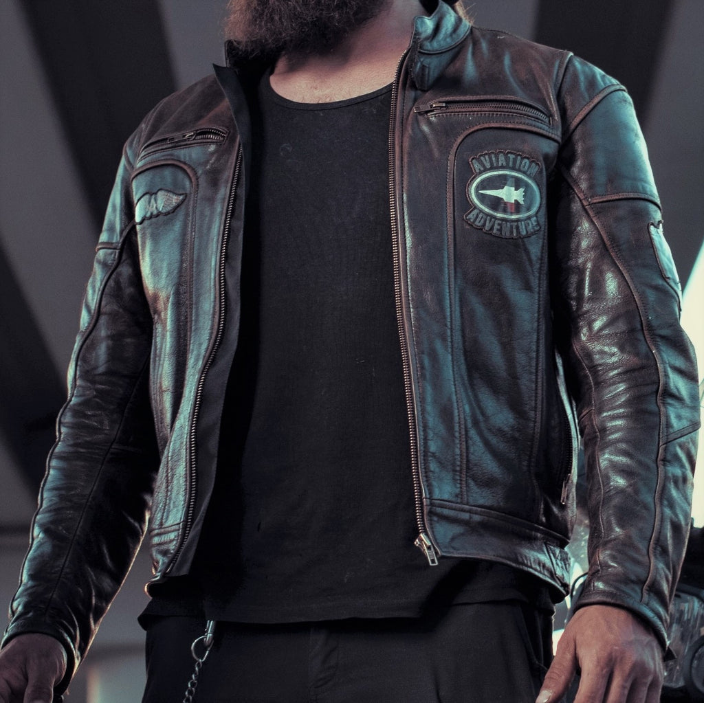 VIVI IL MOMENTO VESTE EN CUIR DE MOTO RÉTRO, Protections amovibles certifiées CE sur les épaules, les coudes et le dos, Fermetures éclair YKK tout autour, une fermeture éclair de 8 "dans le bas du dos pour se connecter au pantalon