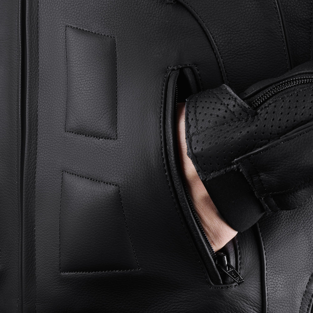 
                  
                    Charger l&amp;#39;image dans la galerie, BLOUSON DE MOTO EN CUIR TRANSPORTER
                  
                