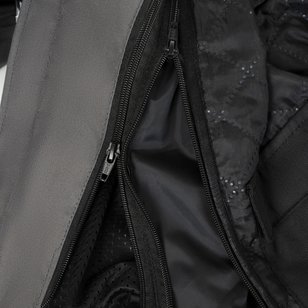 
                  
                    Charger l&amp;#39;image dans la galerie, BLOUSON DE MOTO EN TEXTILE À MAILLES GRIS INIFINITY
                  
                