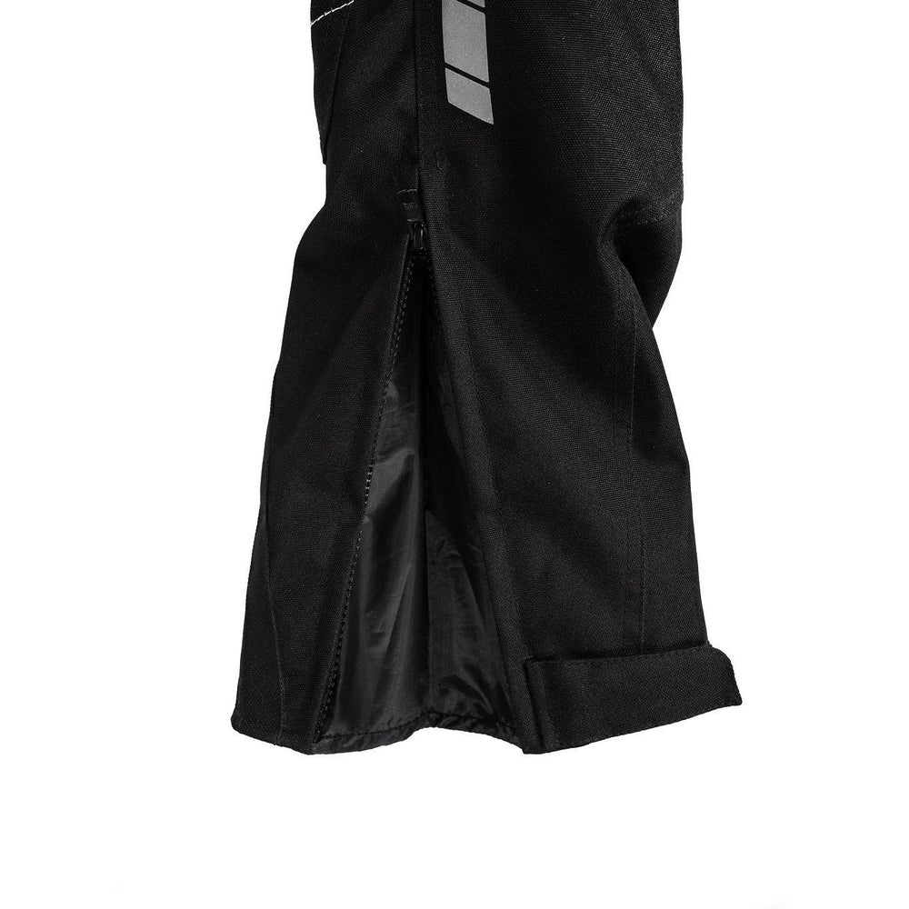 
                  
                    Charger l&amp;#39;image dans la galerie, PANTALON DE MOTO TEXTILE NOIR STORM, Protecteurs CE amovibles aux genoux, Fermetures à glissière d&amp;#39;origine YKK, fermeture à glissière de 8&amp;quot; pour fixation à la veste
                  
                