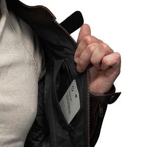 
                  
                    Charger l&amp;#39;image dans la galerie, VIVI IL MOMENTO VESTE EN CUIR DE MOTO RÉTRO, Protections amovibles certifiées CE sur les épaules, les coudes et le dos, Fermetures éclair YKK tout autour, une fermeture éclair de 8 &amp;quot;dans le bas du dos pour se connecter au pantalon
                  
                